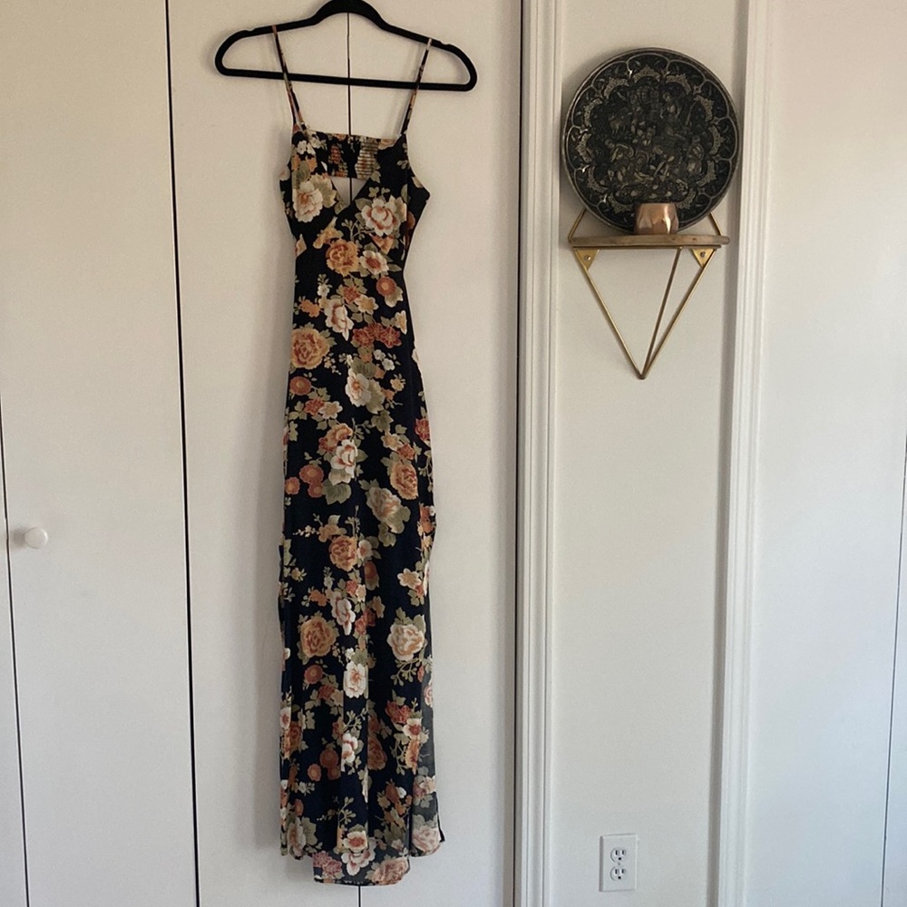 Forever 21 black floral open back maxi dress